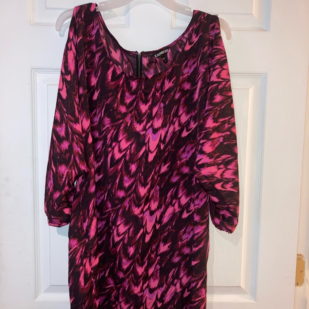 Express Women’s Split Sleeve Top